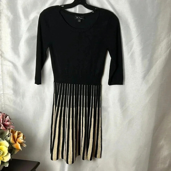 Vtg BCX  sweater dress women SM P. fit& flare,striped metallic,pleats,80s vibe - Picture 3 of 10